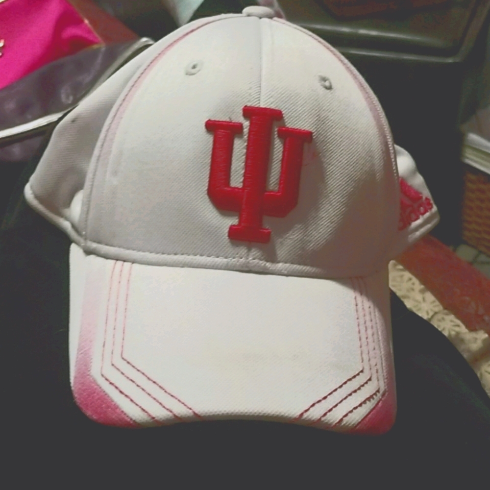 Adidas Indiana​ breast cancer hat